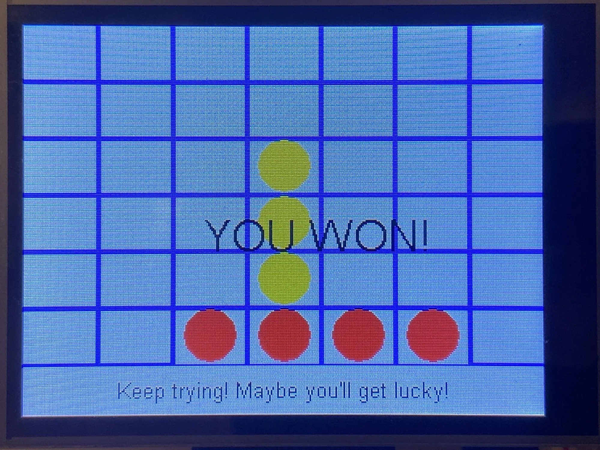 A game of Connect 4 on the TFT screen